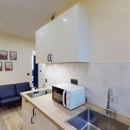 Jupiter Paris Апартаменты *